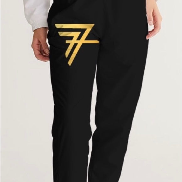 Custom units - Picture 2 of 2